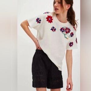 Free People Embroidered Floral Tee – White – Size M